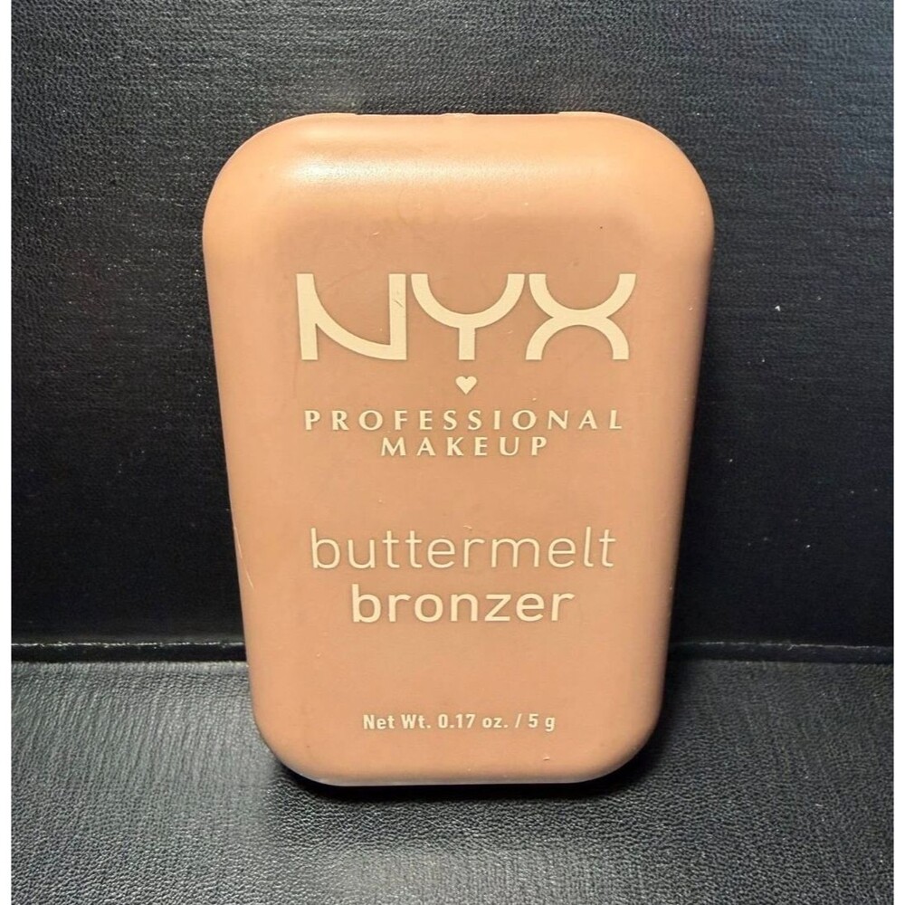 NYX Professional Makeup Buttermelt Bronzer – BMB04 Butta Biscuit (Medium Golden)
